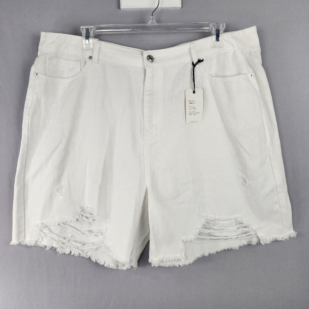 Forever 21 Distressed Jean Shorts Mom High Rise Relaxed White Sz 18 NWT